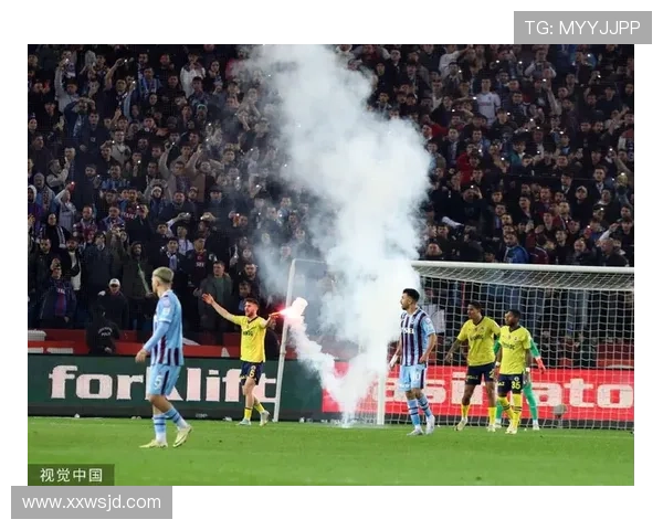 塞维利亚队内氛围紧张球迷愤怒 塞维利亚队内氛围紧张球迷愤怒